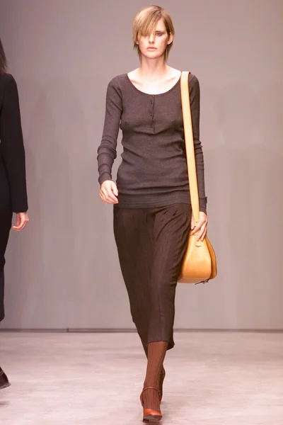Look 17